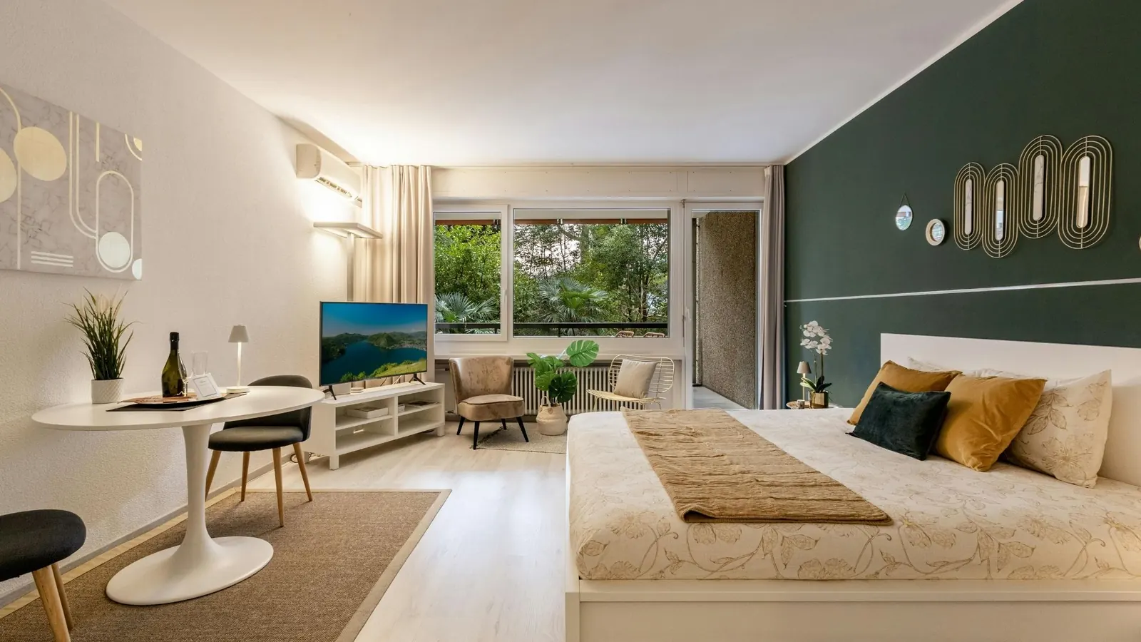 Bedroom space reset after top-to-bottom cleaning service